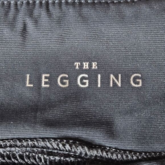 White House Black Market The Legging Black Velvet Pull On Stretchy BodyCon Pants - Picture 5 of 13